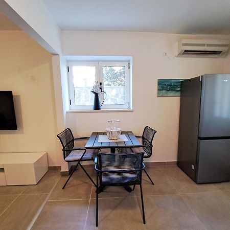 Apartments Ivanka Supetar Exteriör bild